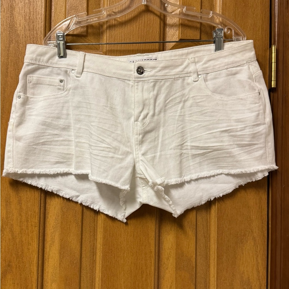 Sag harbor Women’s White Denim Jean Shorty Shorts size 16